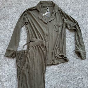 NWT SKIMS army green soft rib pajamas